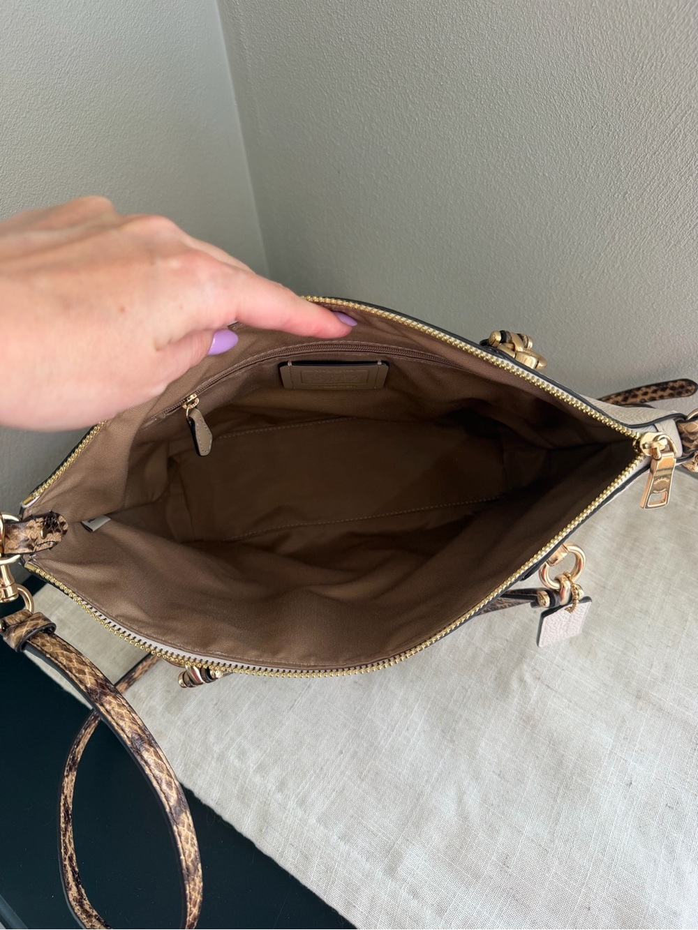 Coach Kacey White Snakeskin Satchel Crossbody Bag In Blocked Signature Canvas - Picture 12 of 15